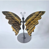 Tijgeroog vlinder op standaard – handgesneden edelsteen sculptuur, 12–14 cm