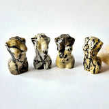 Edelsteen Jaspis vrouwenlichaam beeldjes, 4 stuks (elk 5 cm) in crème, zwart en goud marmerpatroon