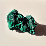 Zeldzame Edelsteen Velvet Malachite Cat Eye ruwe cluster, 124 g, Moonlight Gemstones