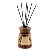 Home Bound Scent Junkie Geurdiffuser Holly 200ml Winter Spice reed diffuser with amber bottle and black reeds