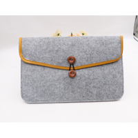 Vilt Tablethoes | 34x21 cm | Licht Grijs
